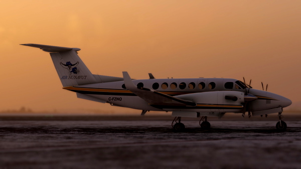 Black Square Beechcraft King Air 350 C-FZNQ - for Microsoft Flight Simulator