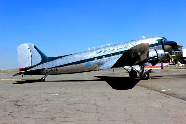 DC-3 Springbok Classic Air - ZS-NTE - Retrofit - for Microsoft Flight Simulator