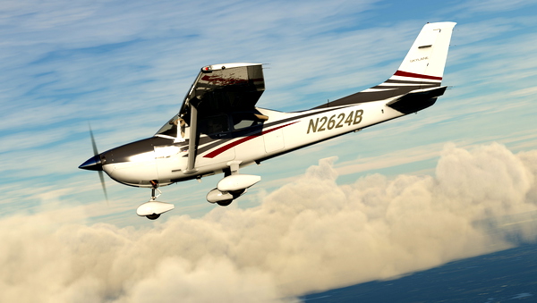 Grey and Red Livery for Carenado C182T Skylane - for Microsoft Flight Simulator