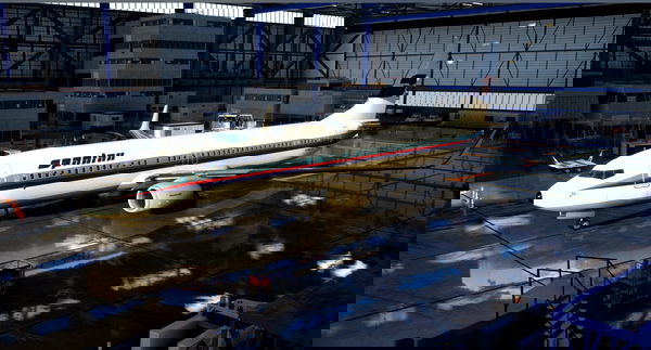 PMDG Boeing 737-900 Spantax (EC-EEG) - for Microsoft Flight Simulator